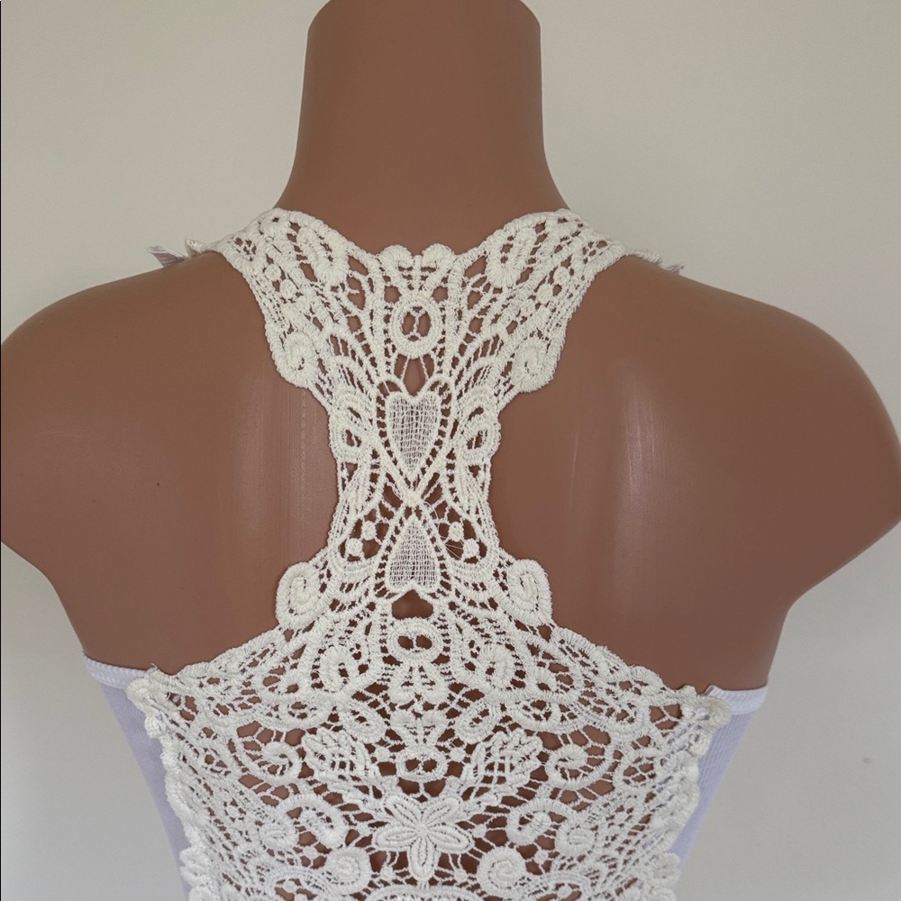 Elegant White Lace Back Women's Top one size - Picture 3 of 10